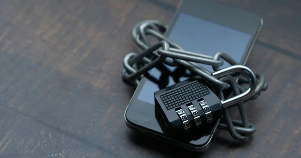 Seguridad de red WiFi industrial con protección de dispositivos móviles empresariales